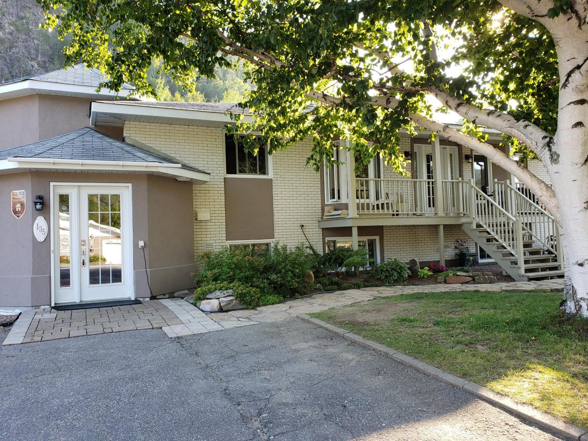 Residence Touristique Les Bouleaux Petit-Saguenay Exterior foto